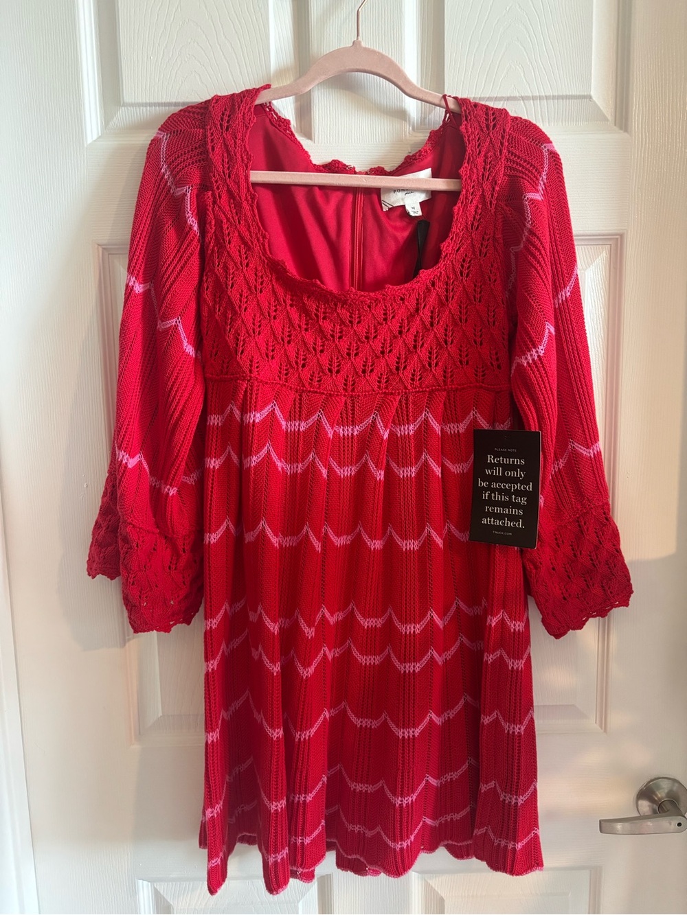 NWT Tuckernuck Pomander Place Red
Crochet Trim Devon Dress Size Medium - Picture 6 of 7